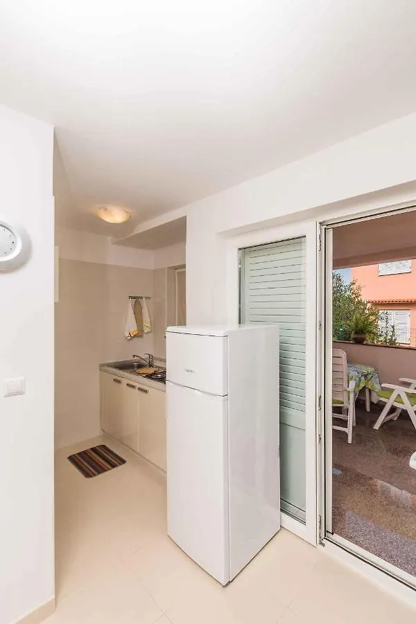 Apartments In Klimno/Insel Krk 13574  Klimno