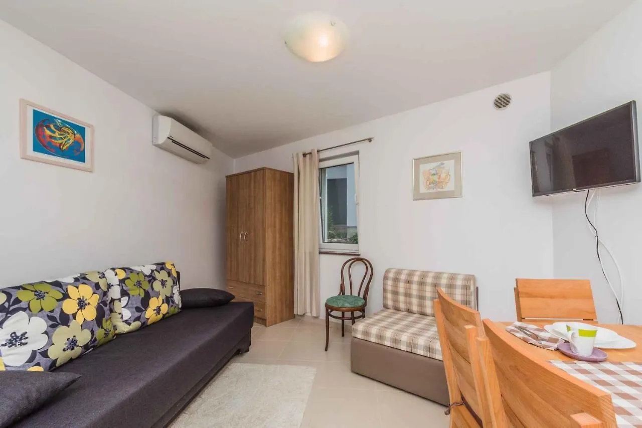 Apartments In Klimno/Insel Krk 13574 0*, Klimno Croatia