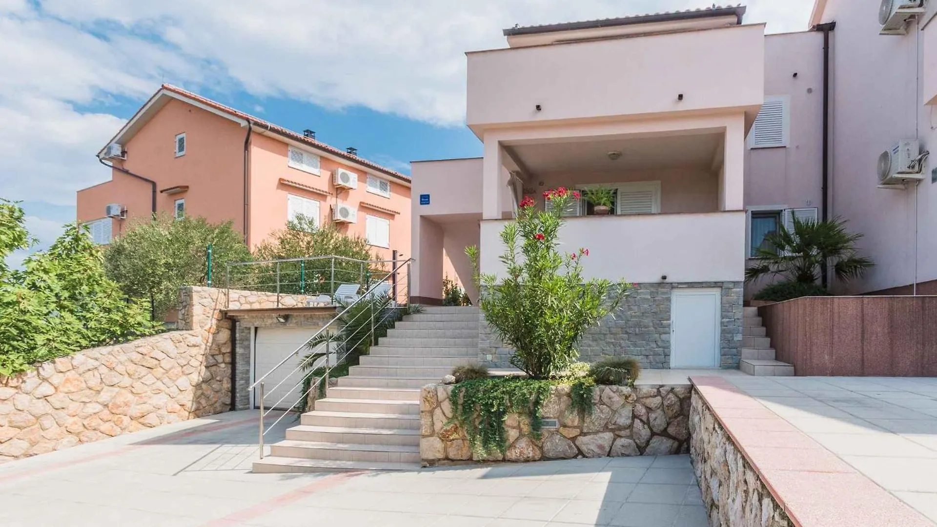 Apartments In Klimno/Insel Krk 13574  Klimno