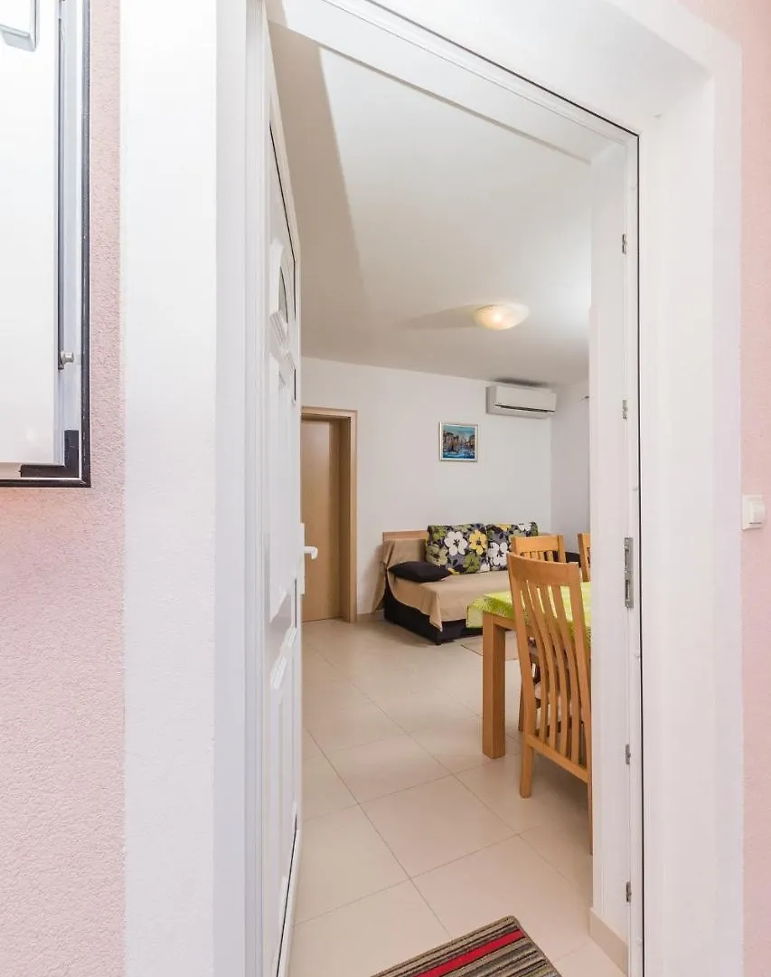Apartments In Klimno/Insel Krk 13574