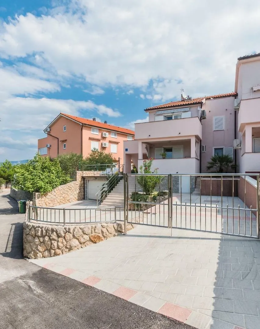 Apartments In Klimno/Insel Krk 13574
